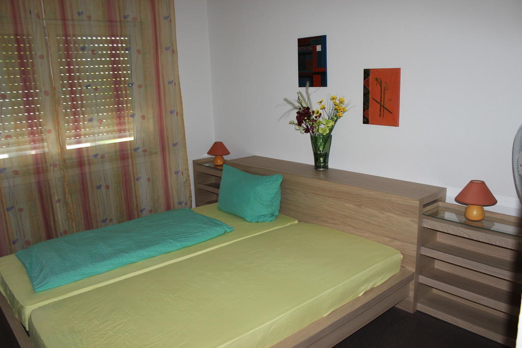 Hotel Z\u00E4hringer Stube Neuenburg am Rhein Zimmer foto